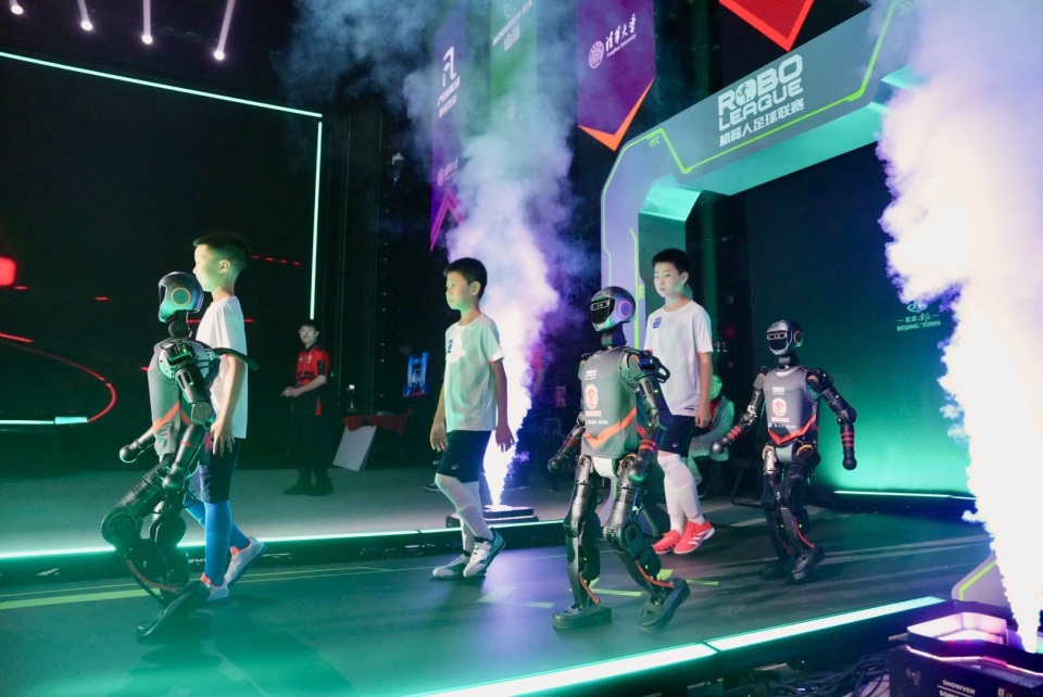 切尔西官方：乔希-阿昌庞当选与水晶宫一役队内