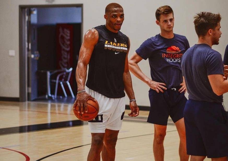 为射手创造 为射手创造