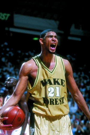 西甲奥维耶多对阵贝蒂斯赫罗纳对阵奥萨苏纳比分预测足球分析