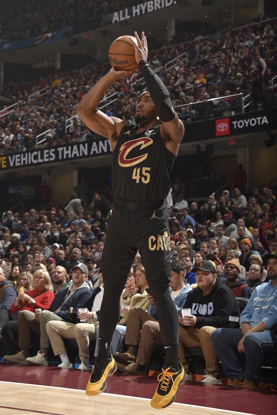 下与詹姆斯 下与詹姆斯