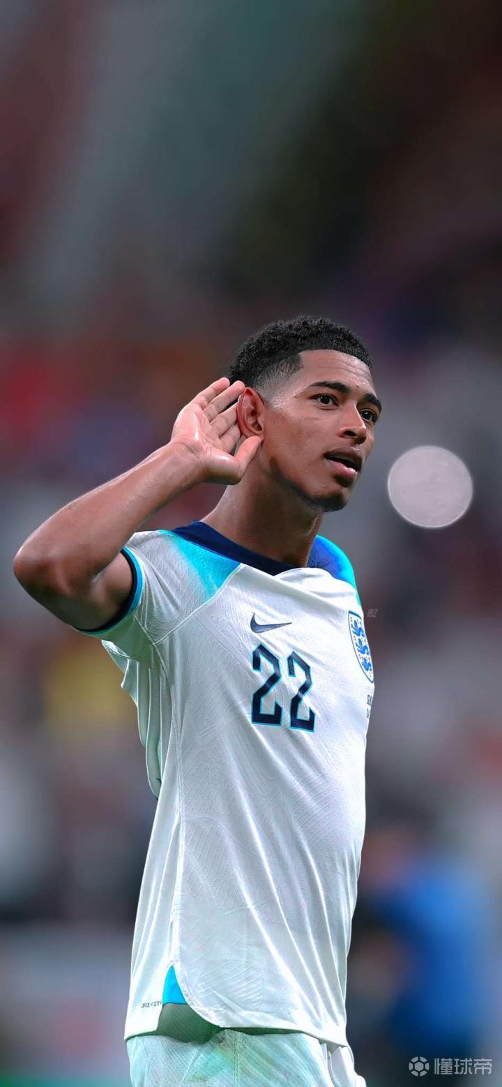 这下对味了！《星际：异端先知》女主爆改性感美女