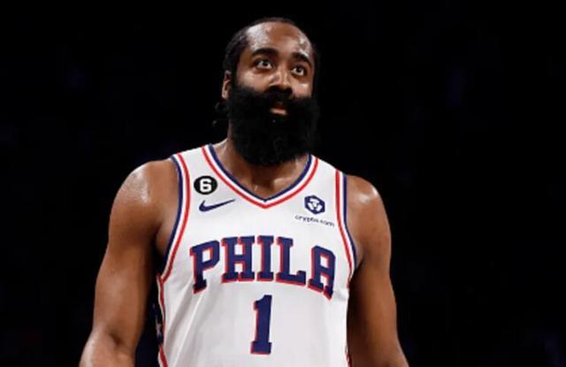 法尔克：于帕优先考虑与拜仁续约，也会考虑巴黎和皇马