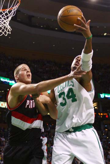 周二010德国杯：汉堡VS勒沃库森，南北德比！巨人杀手能否阻击新科冠军？